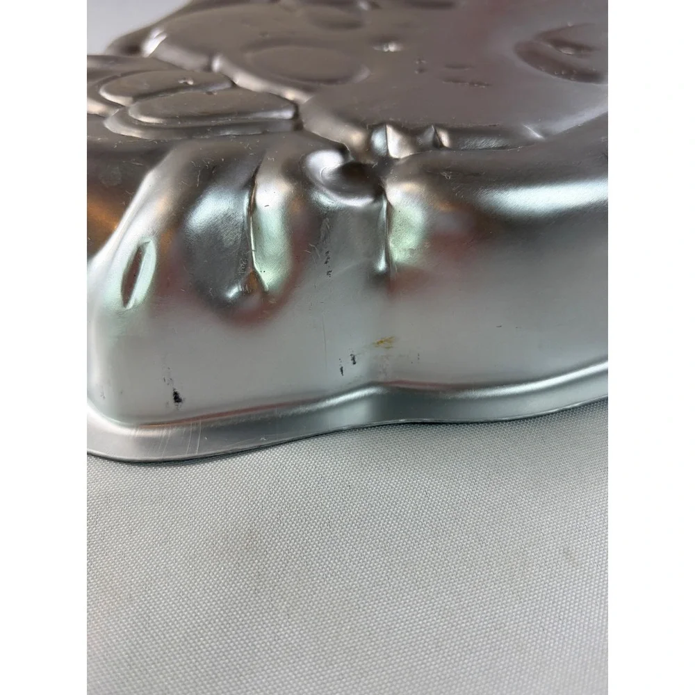 Wilton Tasmanian Devil Cake Pan Looney Tunes Taz Vintage 1994 Aluminum 2105-1236